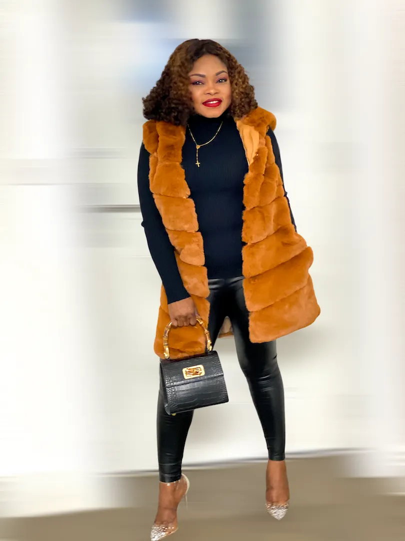 Box Cut Sleeveless Faux Fur Gilet With Hoodie-MLH