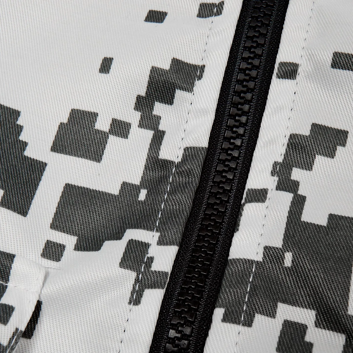 Brompton 2 White MO5 Digi Snow Camo Gilet